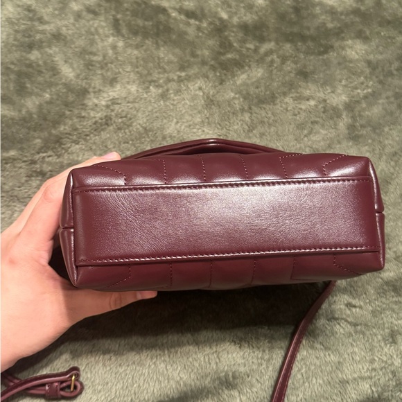 Burgundy Quilted Crossbody bag - Picture 10 of 11